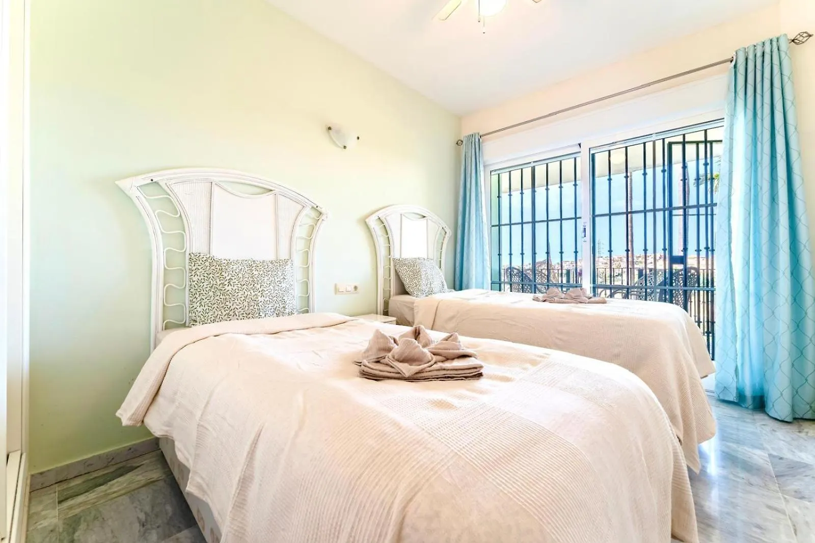 Zafir Apartment With 2 Bedroom And Private Garden Malaga