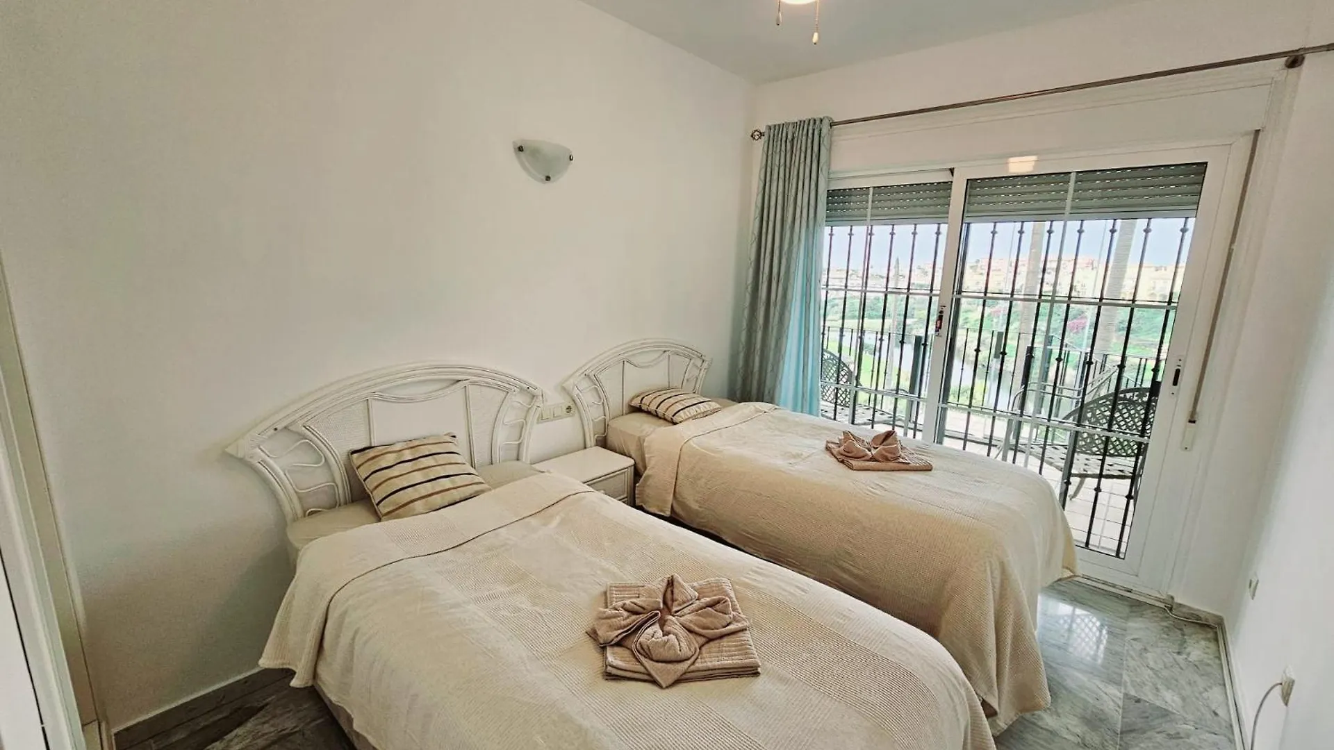 Zafir Apartment With 2 Bedroom And Private Garden Malaga