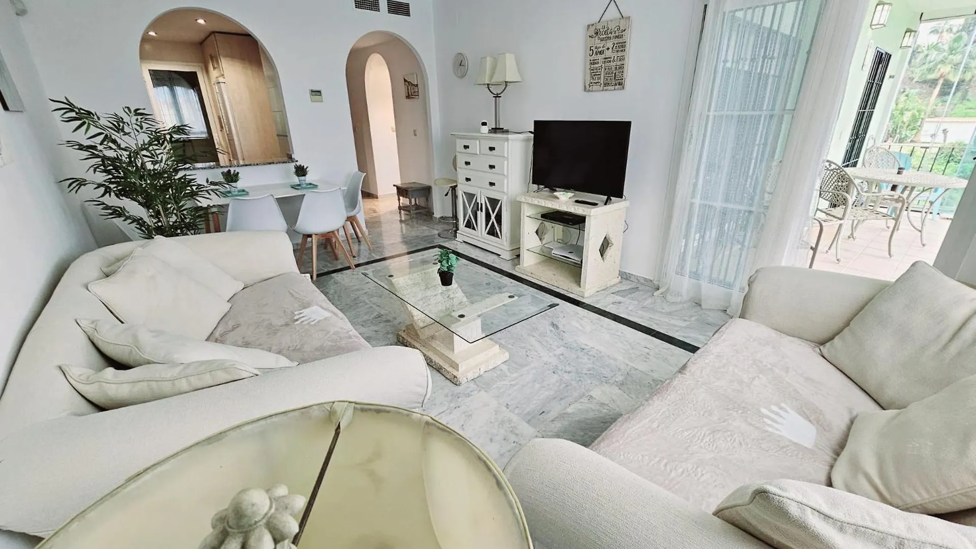 Zafir Apartment With 2 Bedroom And Private Garden Malaga